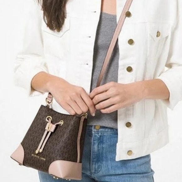 Michael Kors Mercer Logo XS Bucket Crossbody - Picture 10 of 11